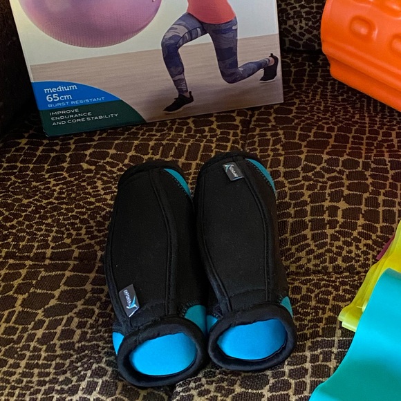 “Workout From Home 5 piece System” 🧘🏼‍♀️🟣 (Actually it’s 8 pieces) - Picture 3 of 4